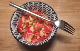 frischer Apfel-Wassermelonenrettich-Salat